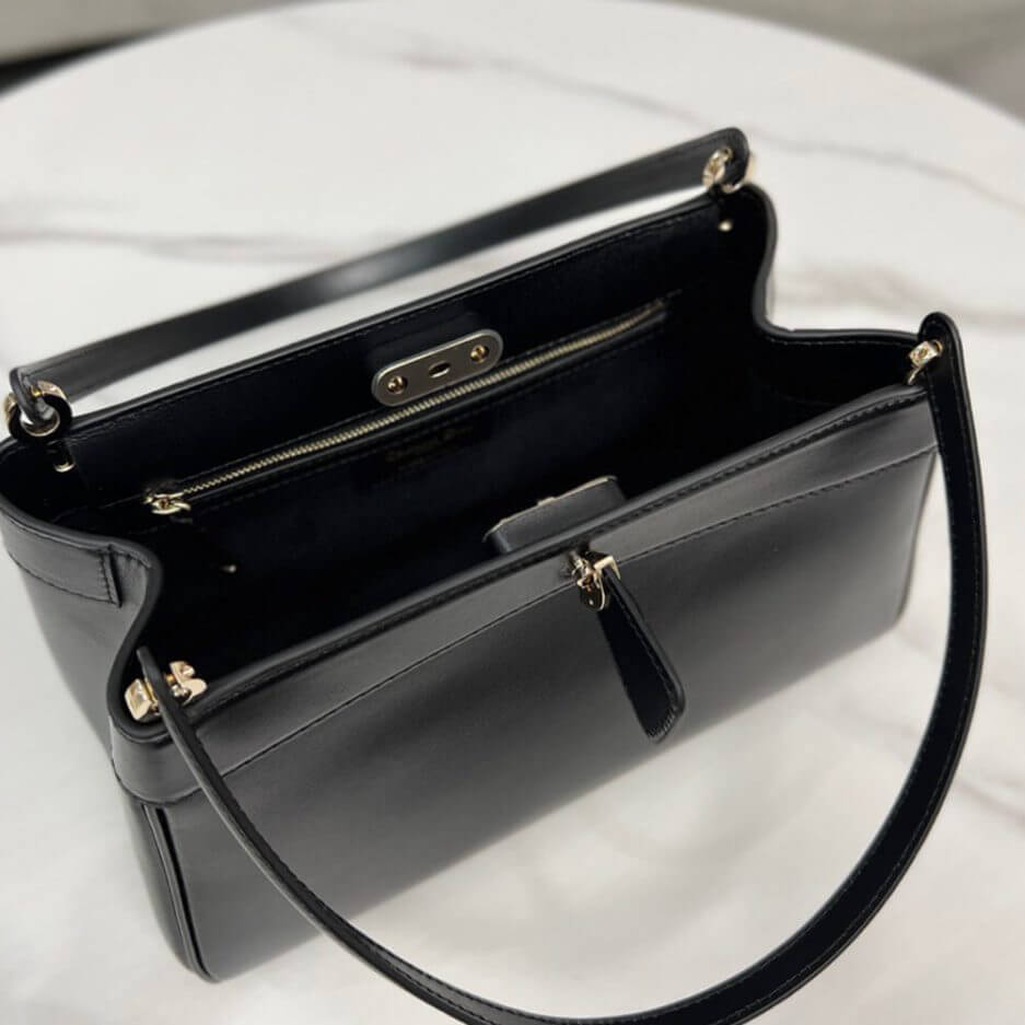 medium D*or key bag