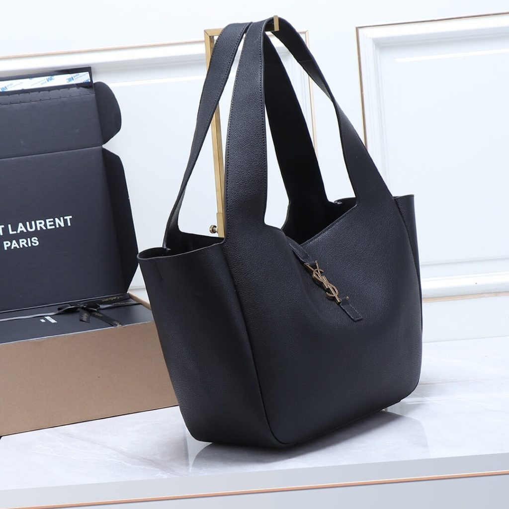 YSL LE 5 A 7 BEA IN GRAINED LEATHER