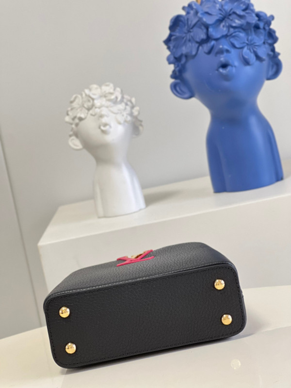 l0*is V*t0n capucines mini