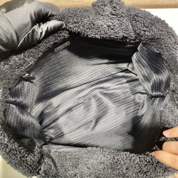 Pra*a terry tote bag