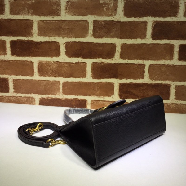 G*u*i gg marmont shoulder bag