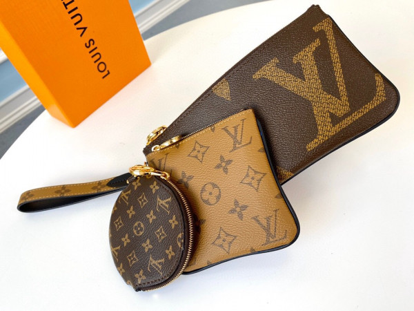 l0*is V*t0n monogram pouch