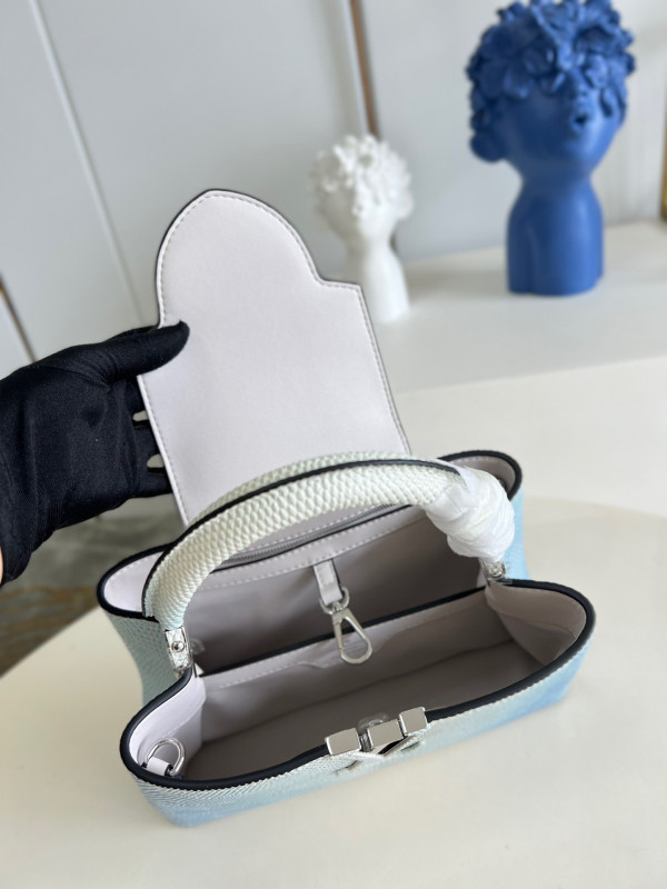 l0*is V*t0n capucines bb