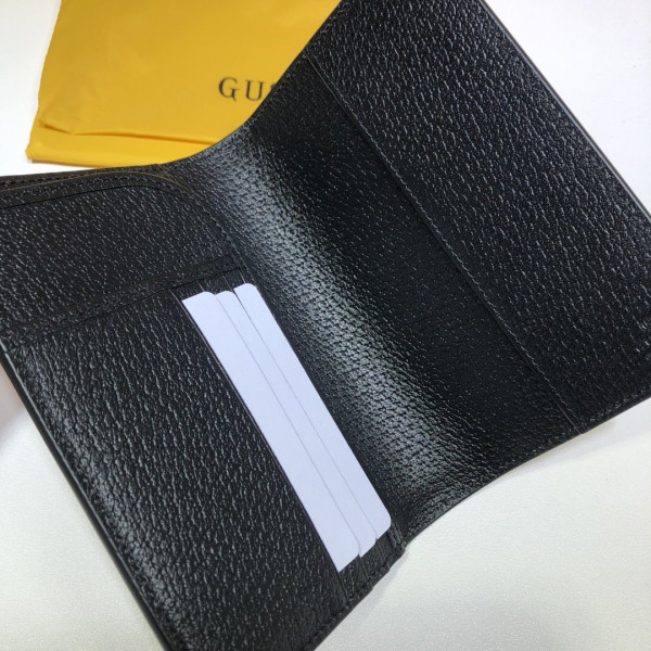 G*u*i off the grid passport case