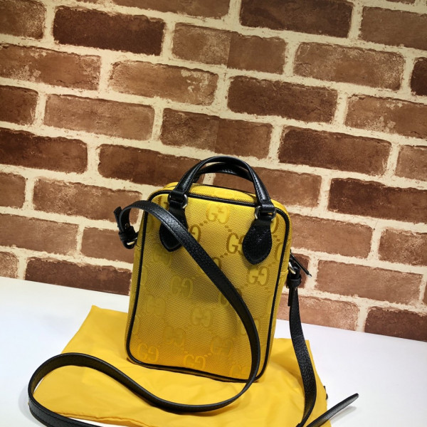 G*u*i off the grid shoulder bag