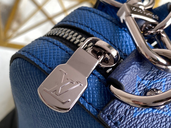 l0*is V*t0n trio messenger