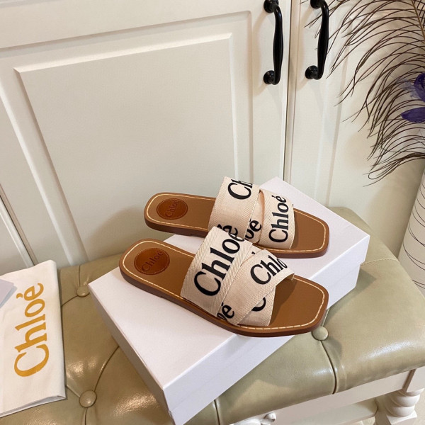 CHLOÉ woody flat mule