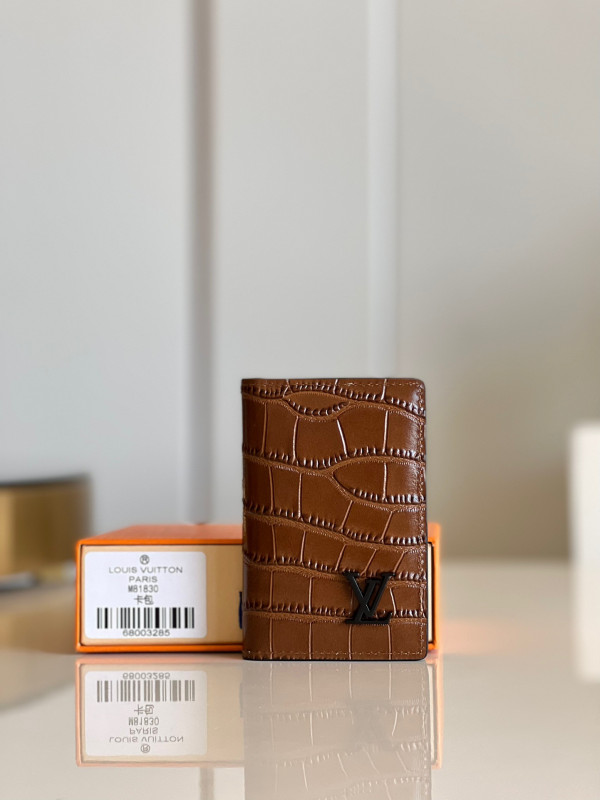 l0*is V*t0n pocket organizer