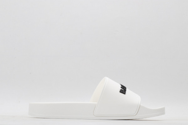 Ba*len*cia*ga pool slide sandal