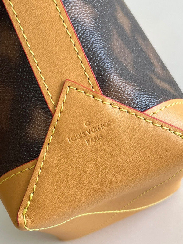 l0*is V*t0n hobo cruiser pm