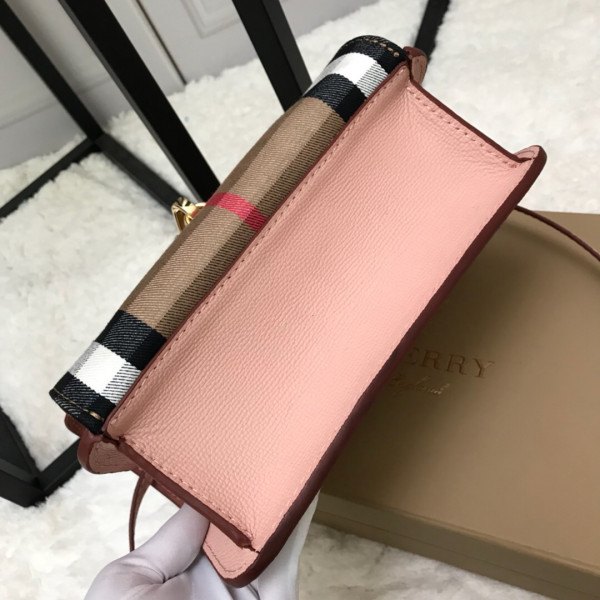B**rry crossbody bag