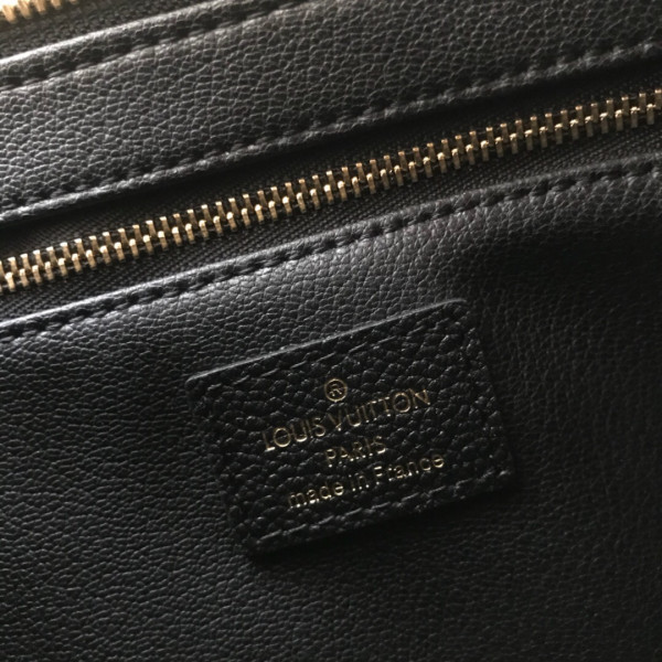 l0*is V*t0n pallas beauty case