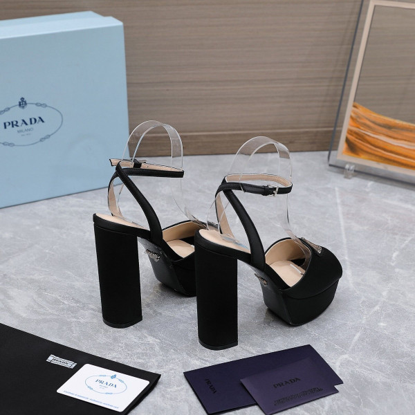 Pra*a patent leather platform sandals