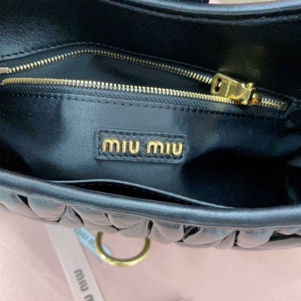 M*um*u matelassé nappa leather hobo bag
