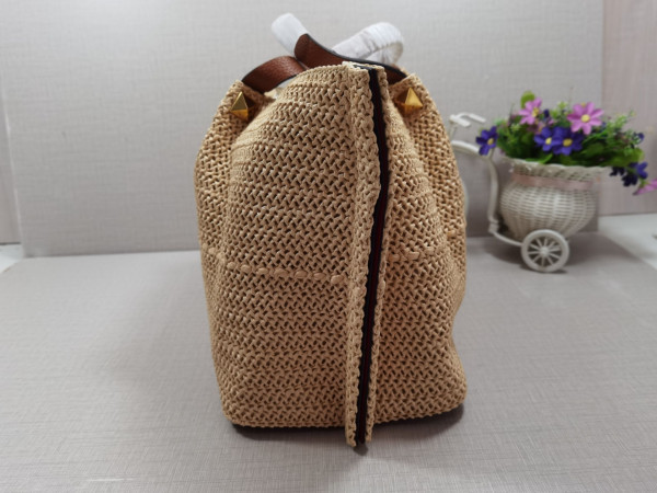 VALENTINO MEDIUM STRAW SUMMER TOTE