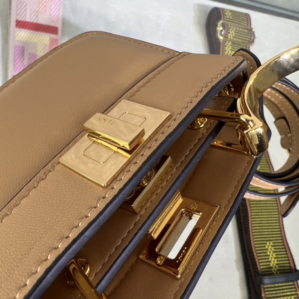 F**di nano peekaboo maxi handle