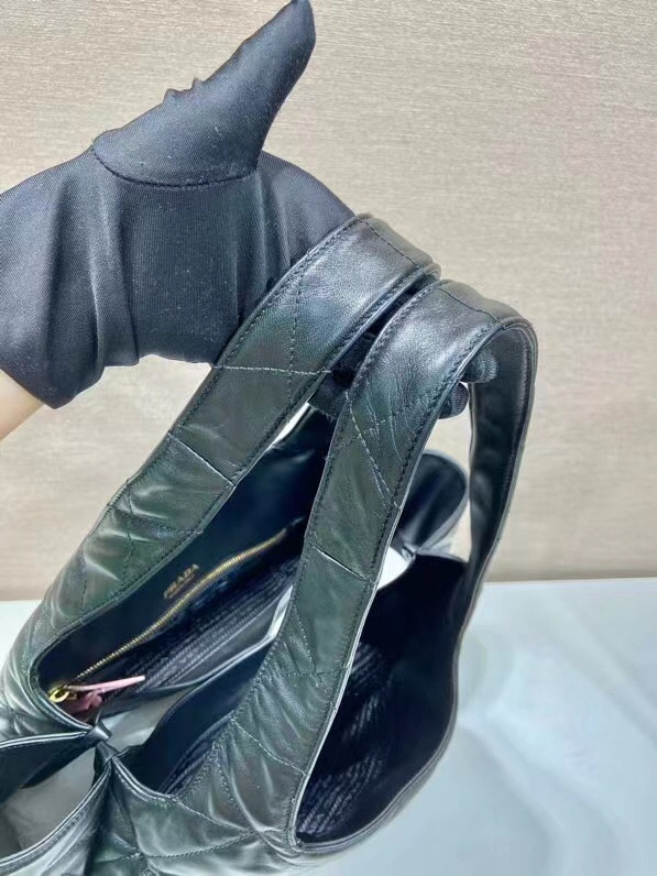 Pra*a large tote bag