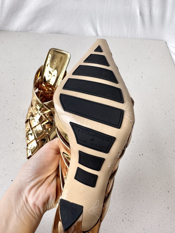 bo*te*ga Ve*ne*ta alfie mule