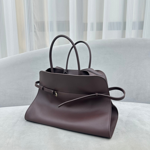 T*e R0w belt margaux