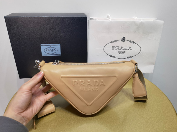 Pra*a triangle bag