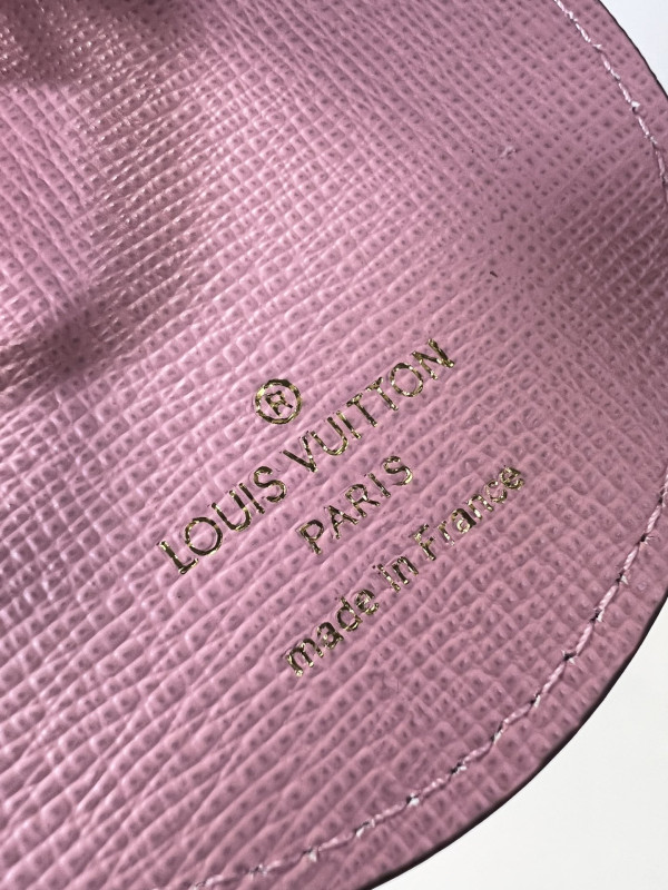 l0*is V*t0n illustre ice skate bag charm and key holder