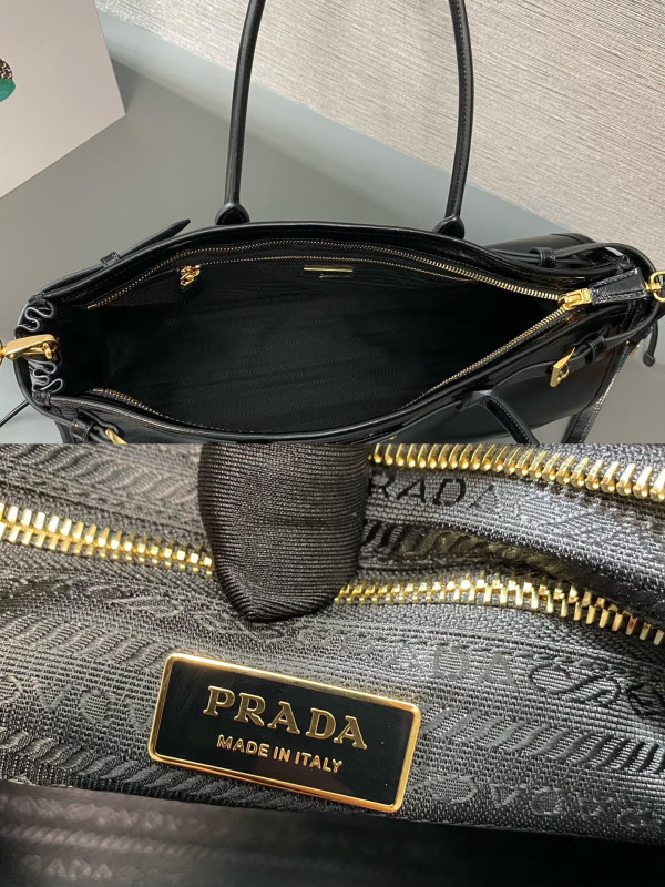 Pra*a large leather handbag