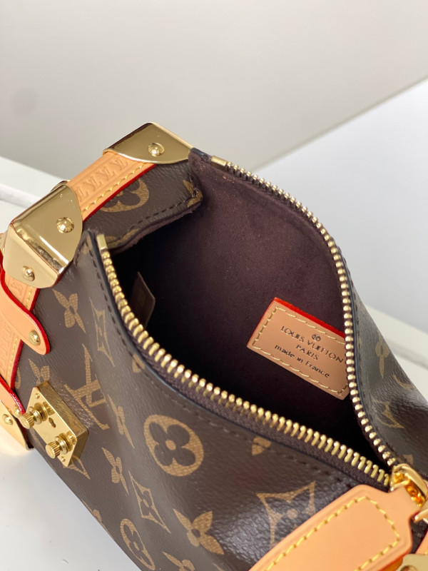 l0*is V*t0n side trunk pm