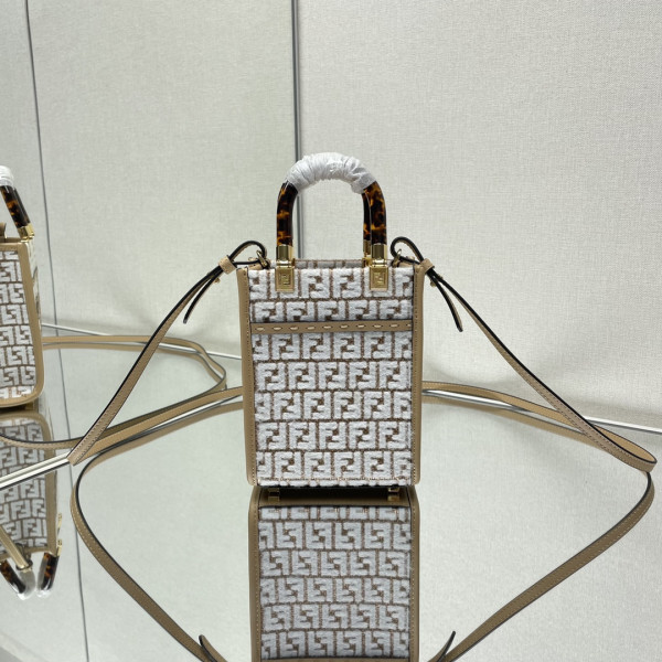 F**di mini sunshine shopper-13-18-6.5cm