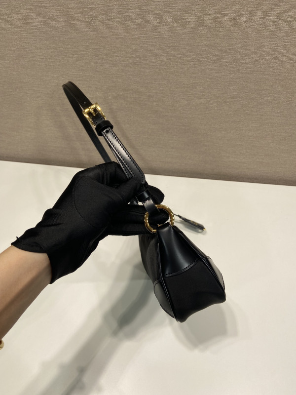 Pra*a re-edition bag-23.5*10*5cm