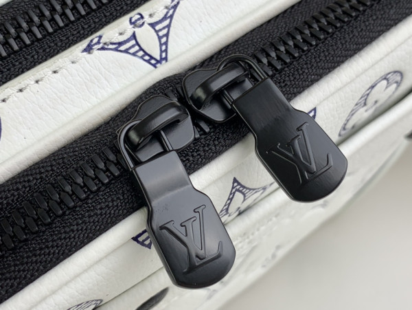 l0*is V*t0n nano alpha-11.0*18.5*6.5cm