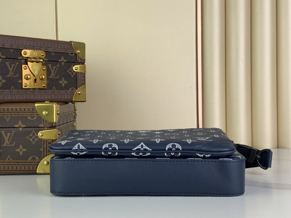 l0*is V*t0n nano alpha-24*16*8 cm