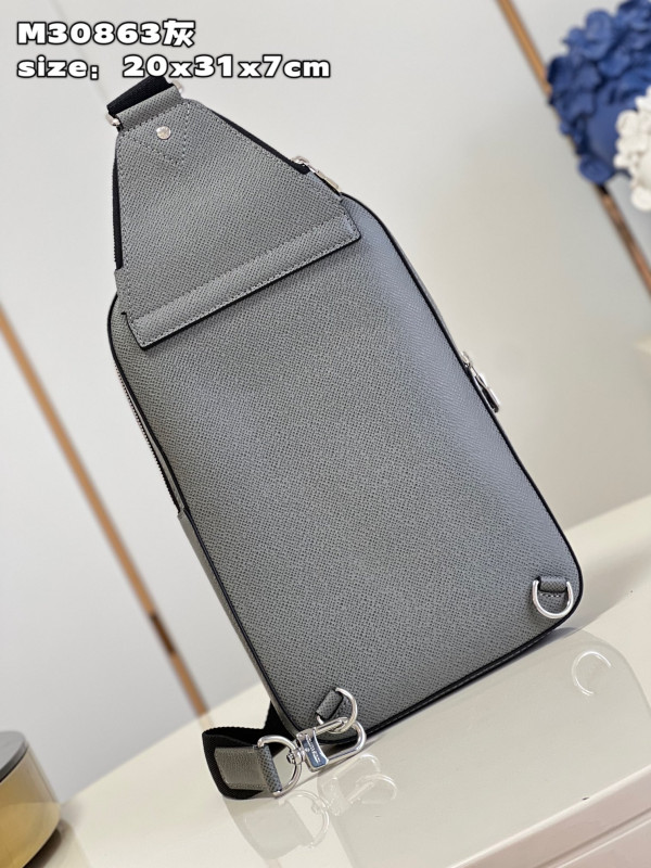 l0*is V*t0n avenue slingbag nm-31*20*7cm