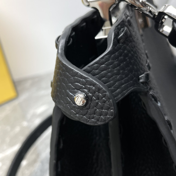 F**di peekaboo iseeu petite-20x11x15cm