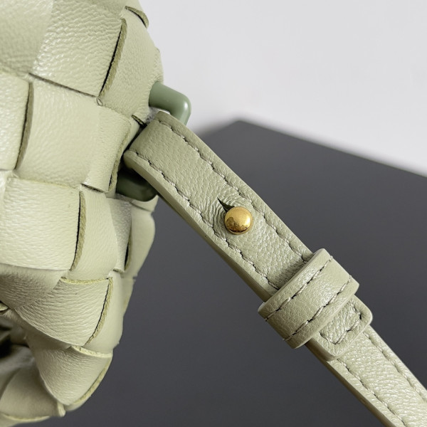 bo*te*ga Ve*ne*ta mini hop-25.5*14.5*11cm