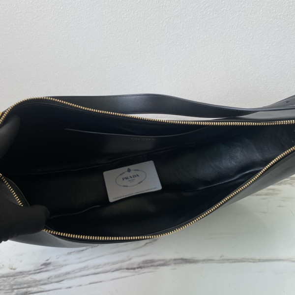 Pra*a demi-lune large shoulder bag-42*19.5*8.5cm