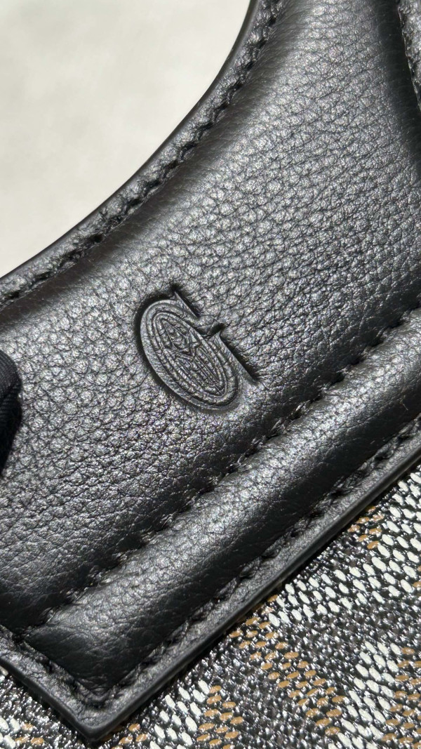 Go*ard beluga - 23×18.5×8cm