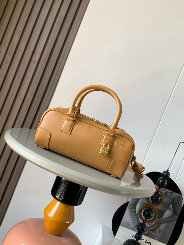 L0ew* amazona 23 cropped bag in nappa calfskin - 23*10*11cm